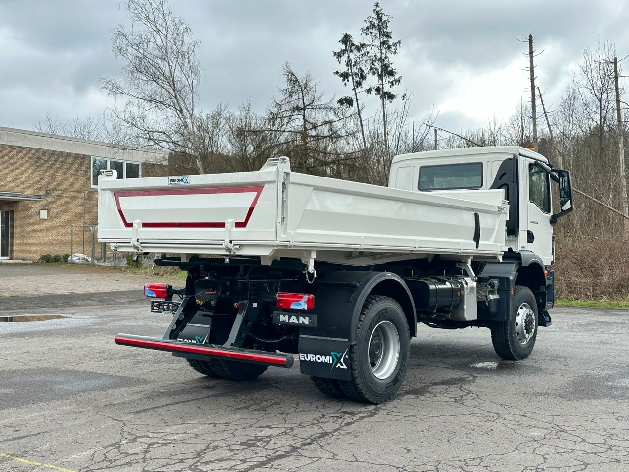 Leie  MAN TGM 18.320  4X4  Euro 6e Euromix 3-Seiten-Kipper MAN TGM 18.320  4X4  Euro 6e Euromix 3-Seiten-Kipper: bilde 7