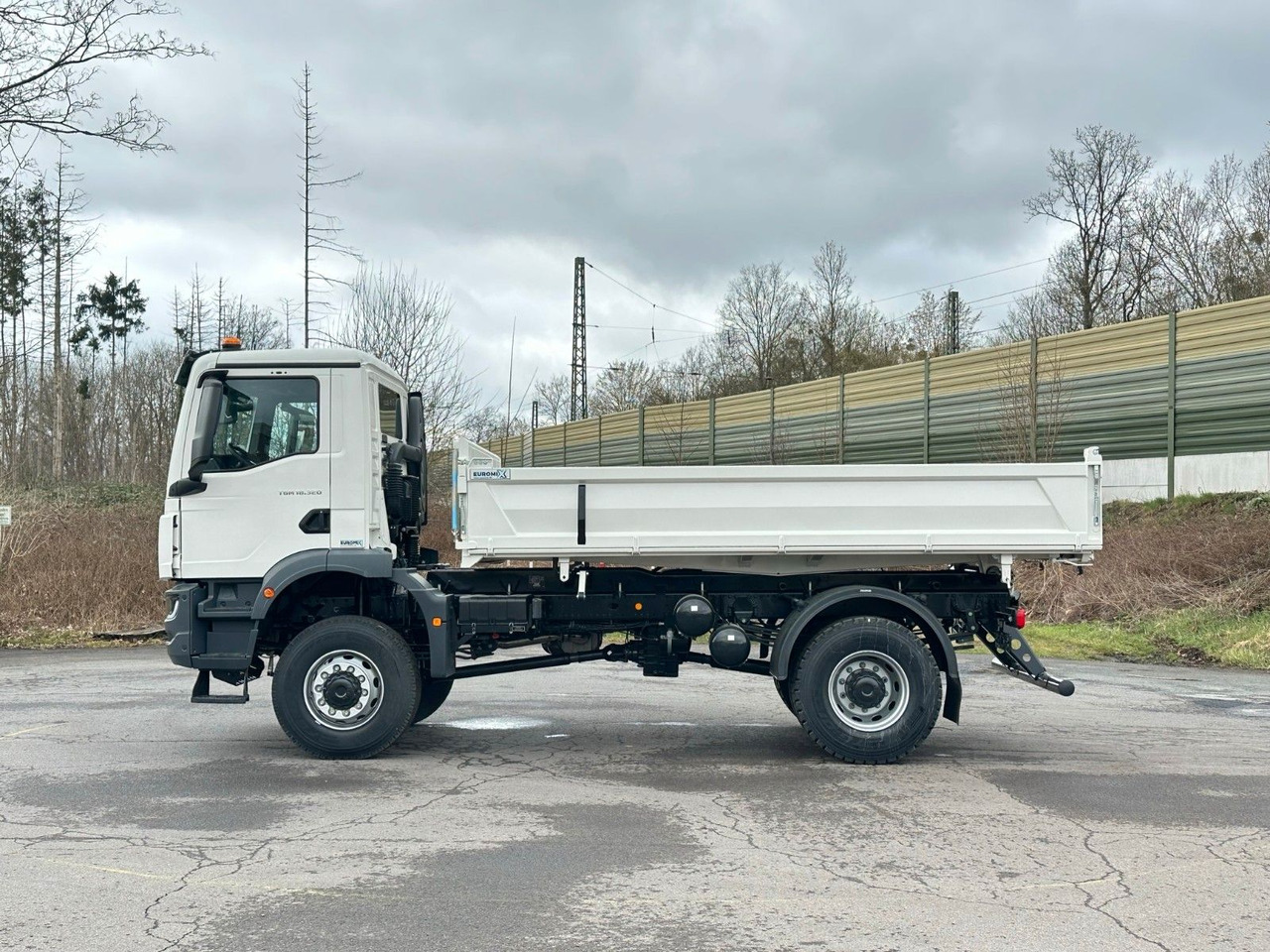 MAN TGM 18.320 4X4 Euro 6e Euromix 3-Seiten-Kipper - Tippbil: bilde 3 MAN TGM 18.320 4X4 Euro 6e Euromix 3-Seiten-Kipper - Tippbil: bilde 3