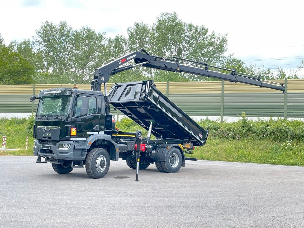 MAN TGM 18.320 4x4 Euro6e Hiab X Hiduo 228-4 - Tippbil, Kranbil: bilde 1 MAN TGM 18.320 4x4 Euro6e Hiab X Hiduo 228-4 - Tippbil, Kranbil: bilde 1