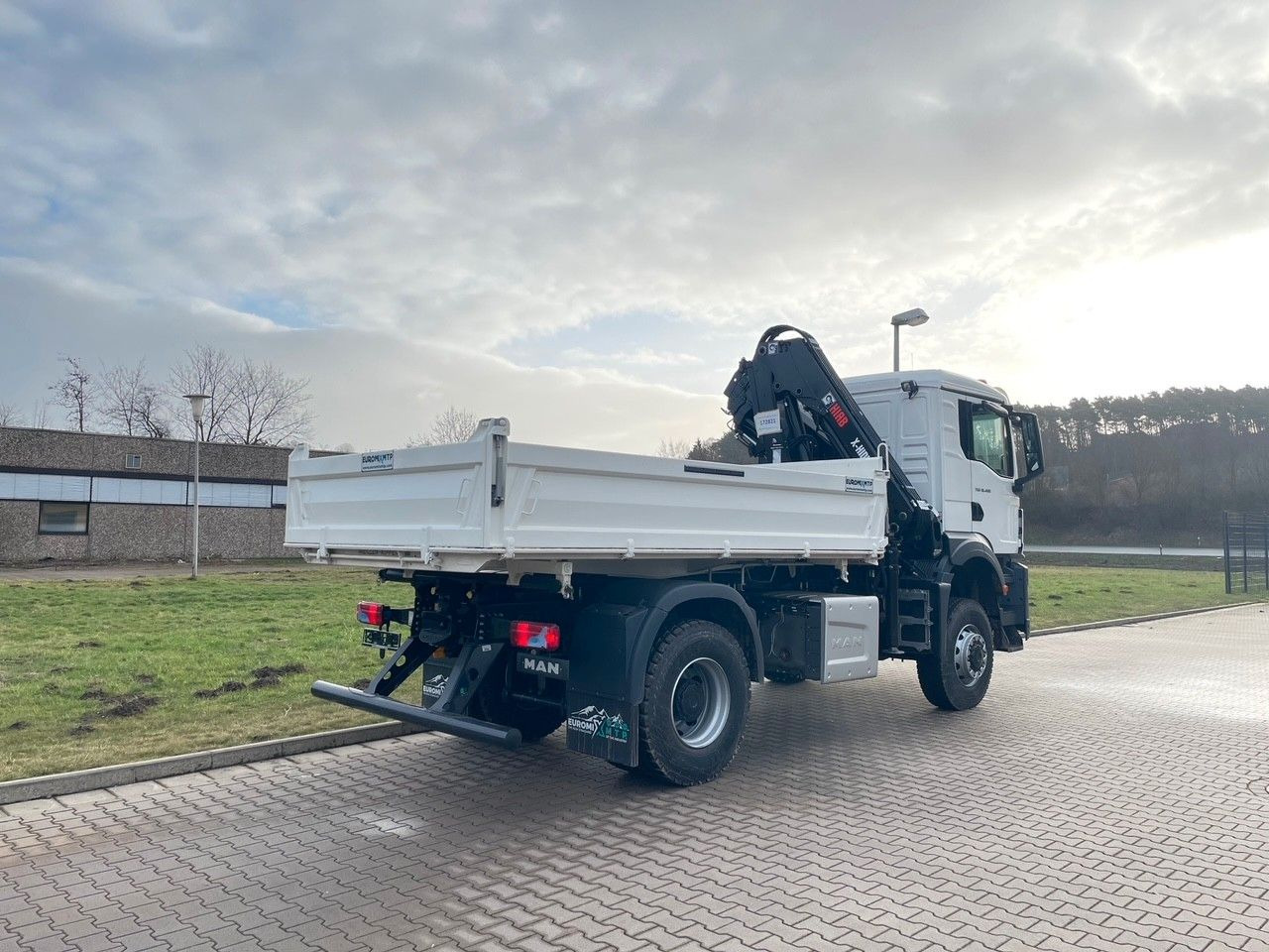 MAN TGS 18.400 TG3 4x4 Euro6e Hiab X-HiDuo 138DS-4 - Tippbil, Kranbil: bilde 3 MAN TGS 18.400 TG3 4x4 Euro6e Hiab X-HiDuo 138DS-4 - Tippbil, Kranbil: bilde 3