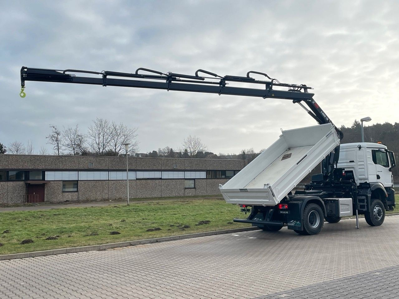 MAN TGS 18.400 TG3 4x4 Euro6e Hiab X-HiDuo 138DS-4 - Tippbil, Kranbil: bilde 5 MAN TGS 18.400 TG3 4x4 Euro6e Hiab X-HiDuo 138DS-4 - Tippbil, Kranbil: bilde 5