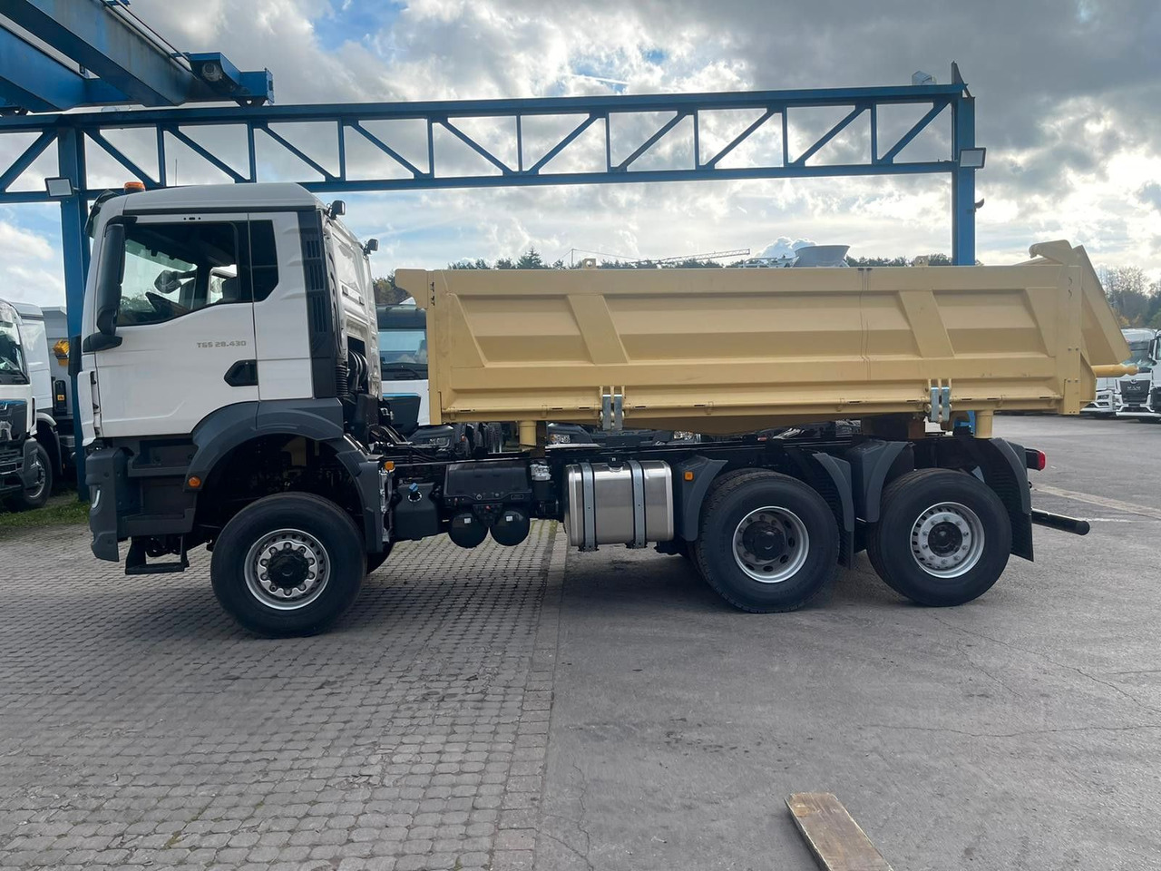 MAN TGS 28.440 6x4-4 / 3-Seiten- Kipper EuromixMTP - Tippbil: bilde 2 MAN TGS 28.440 6x4-4 / 3-Seiten- Kipper EuromixMTP - Tippbil: bilde 2
