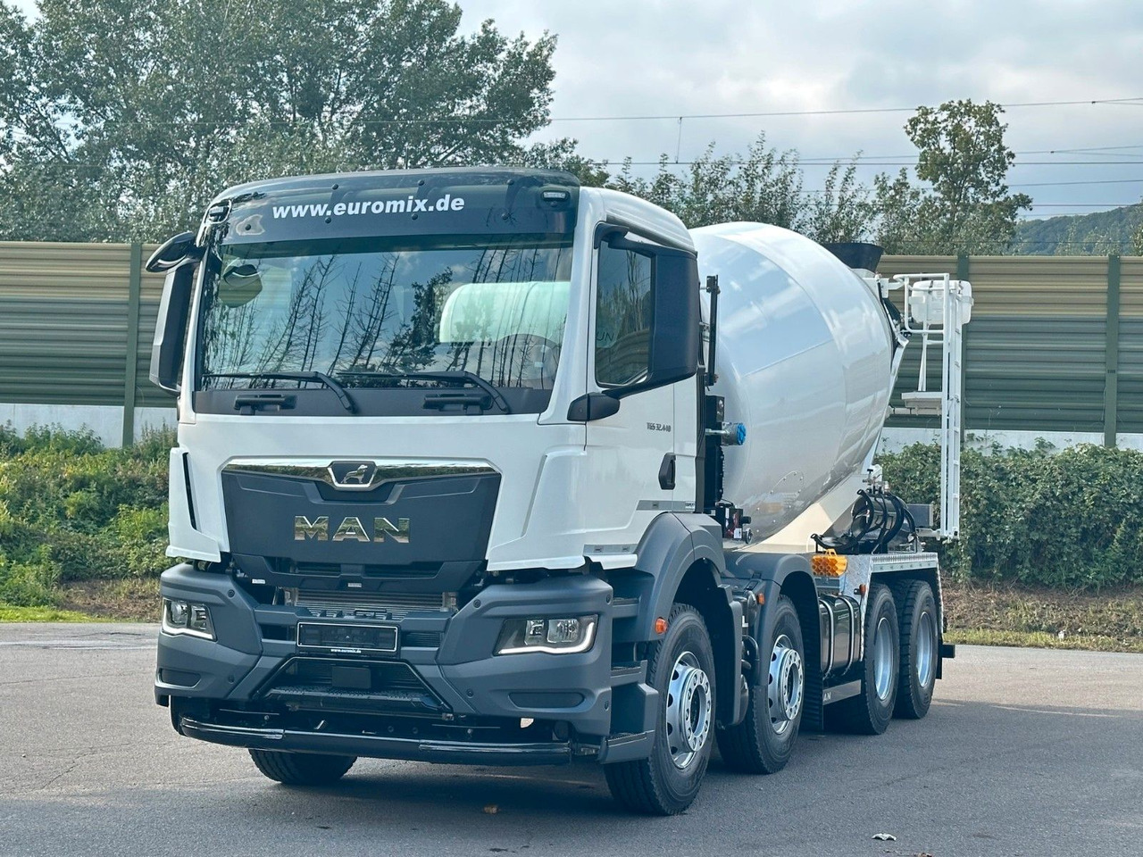 MAN TGS 32.440 8x4 / Euromix MTP EM 9 L - Betongbil: bilde 2 MAN TGS 32.440 8x4 / Euromix MTP EM 9 L - Betongbil: bilde 2