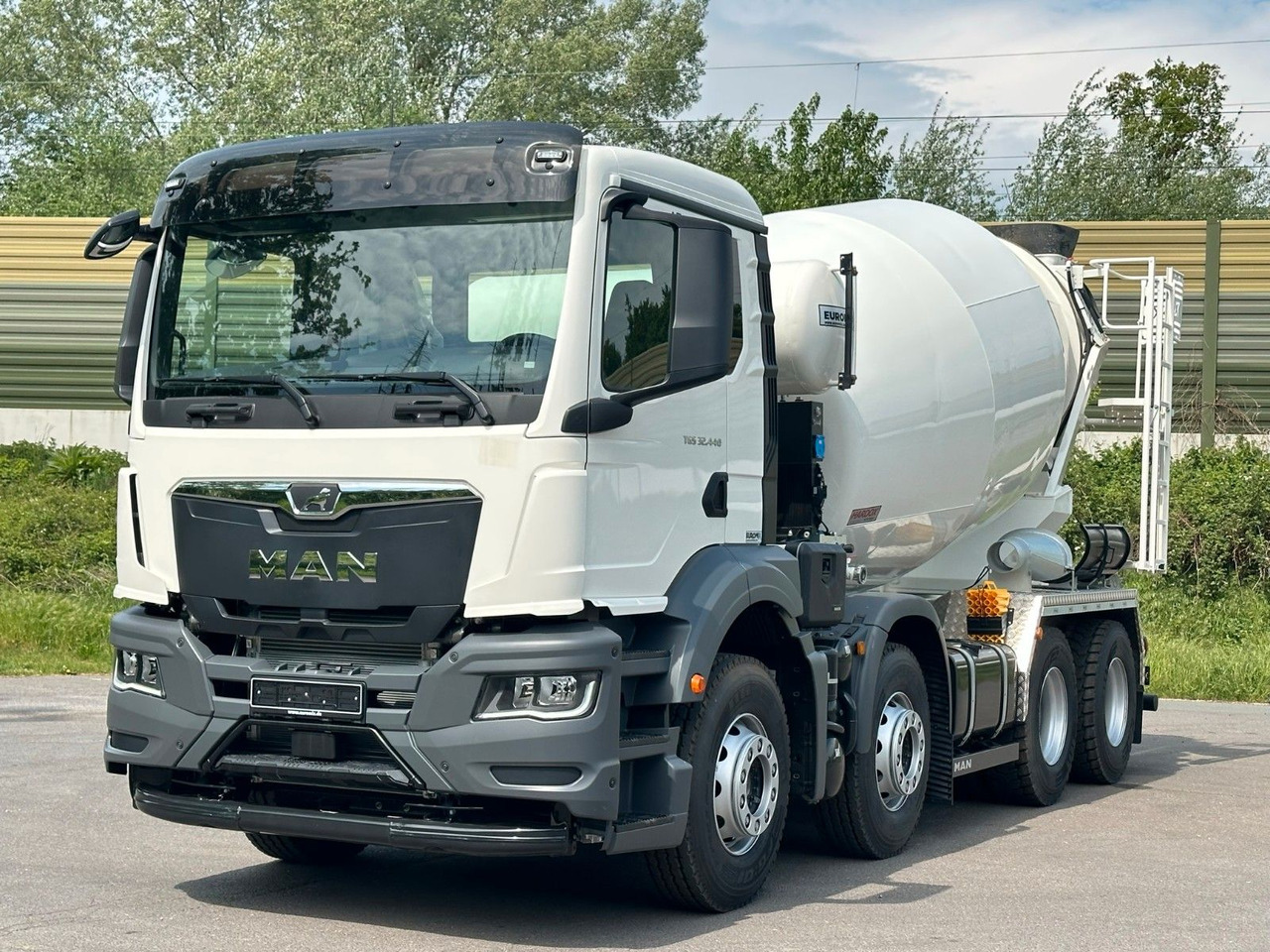 MAN TGS 32.440 8x4 / Euromix MTP EM 9 L - Betongbil: bilde 2 MAN TGS 32.440 8x4 / Euromix MTP EM 9 L - Betongbil: bilde 2