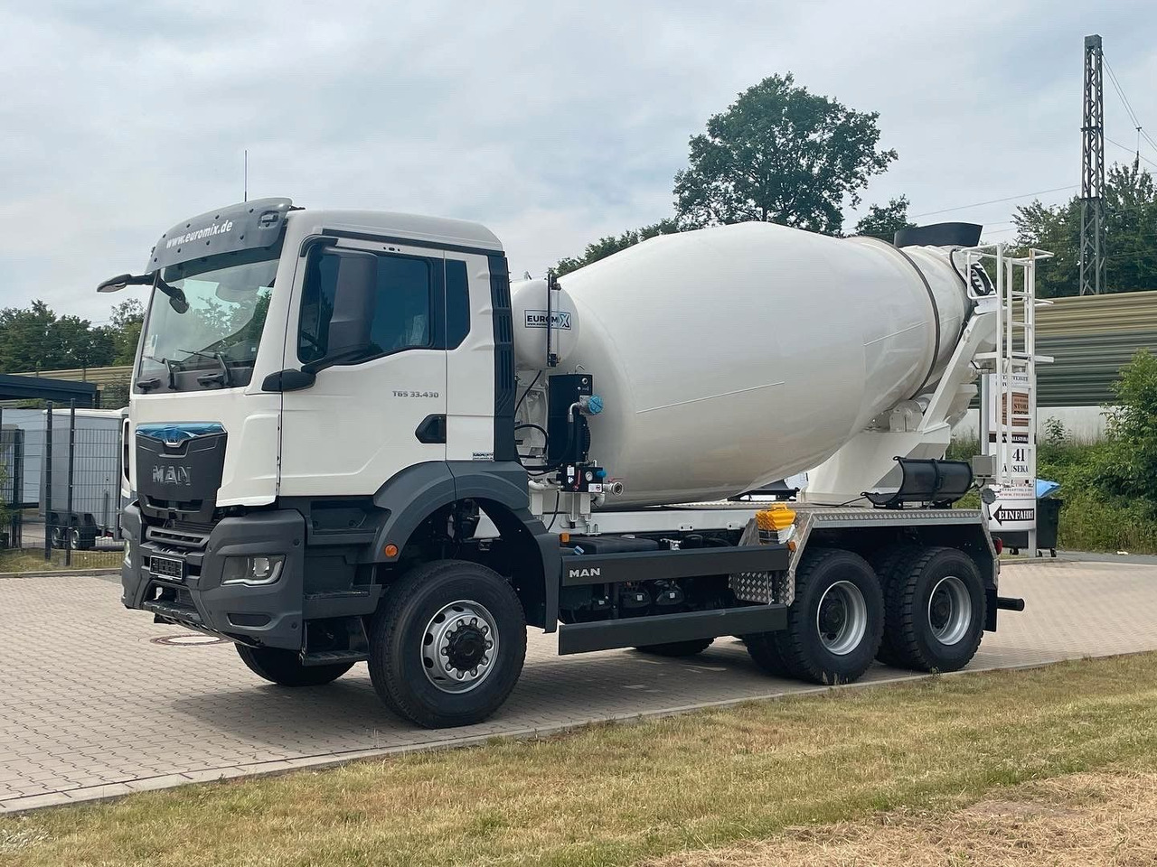 MAN TGS 33.440 / 6X6 Euro6e Euromix MTP EM 7 L - Betongbil: bilde 3 MAN TGS 33.440 / 6X6 Euro6e Euromix MTP EM 7 L - Betongbil: bilde 3