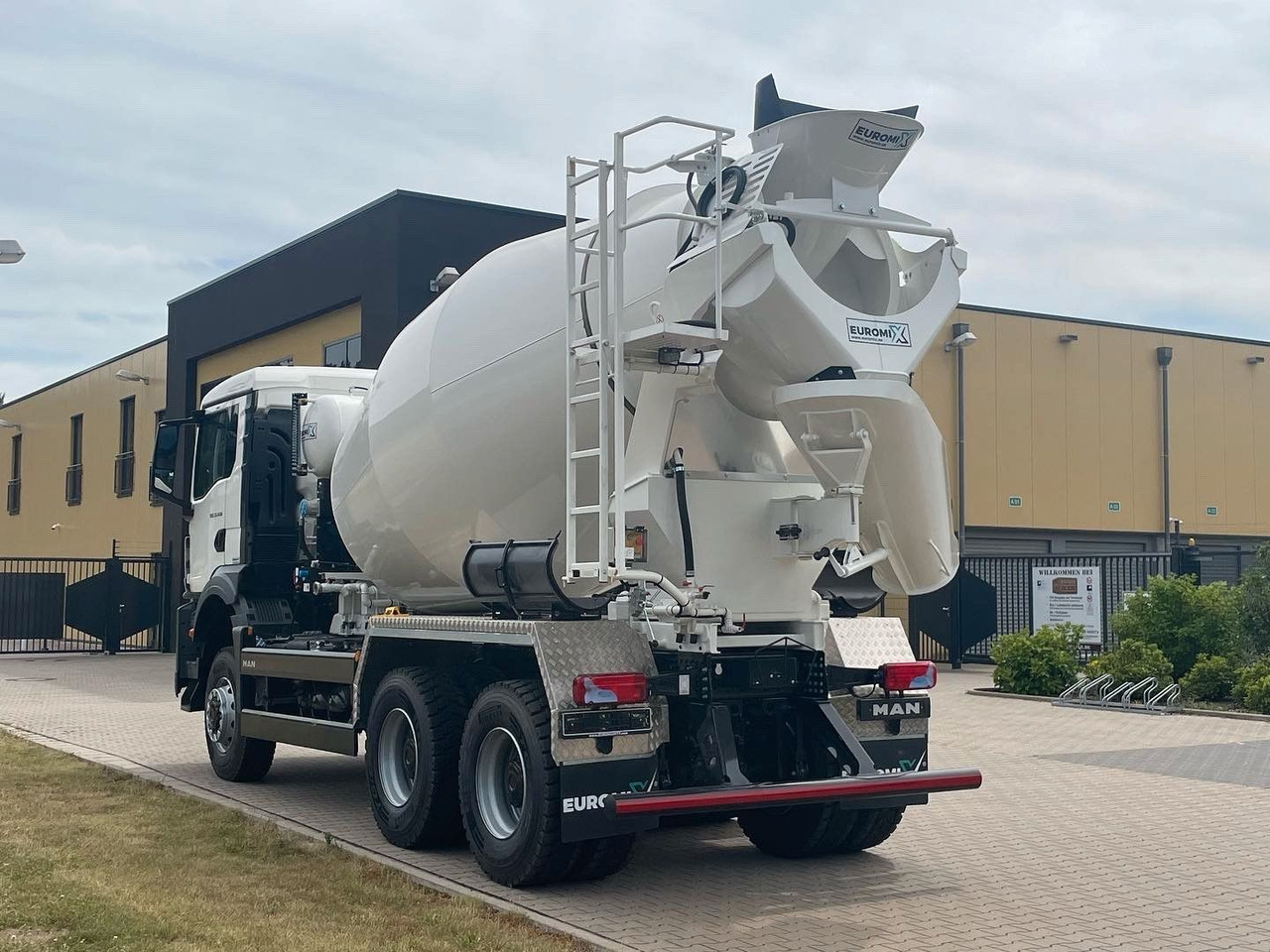 MAN TGS 33.440 / 6X6 Euro6e Euromix MTP EM 7 L - Betongbil: bilde 5 MAN TGS 33.440 / 6X6 Euro6e Euromix MTP EM 7 L - Betongbil: bilde 5