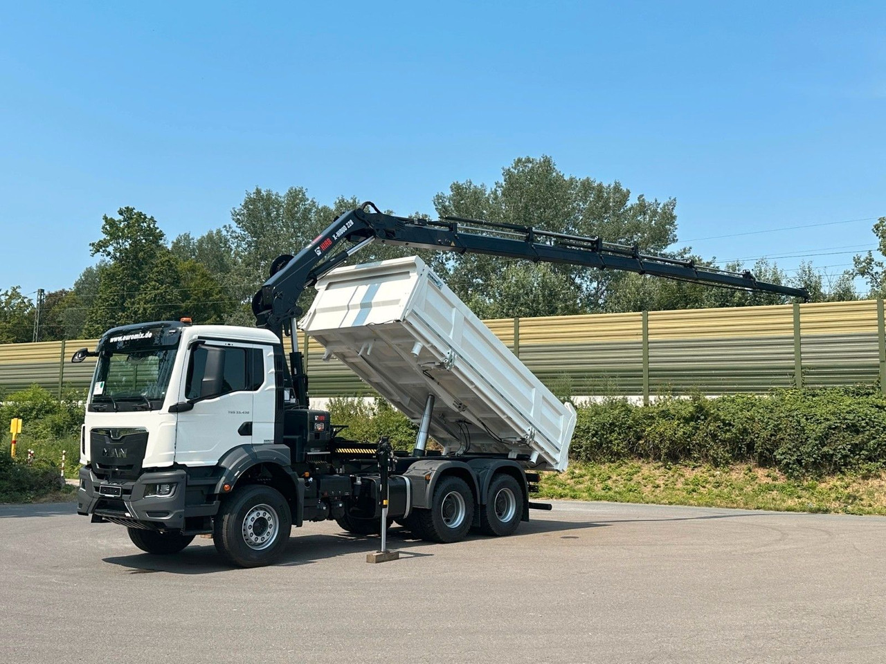 MAN TGS 33.440 6x4 /3-Seiten- Kipper / HIAB 228-6 - Tippbil, Kranbil: bilde 2 MAN TGS 33.440 6x4 /3-Seiten- Kipper / HIAB 228-6 - Tippbil, Kranbil: bilde 2