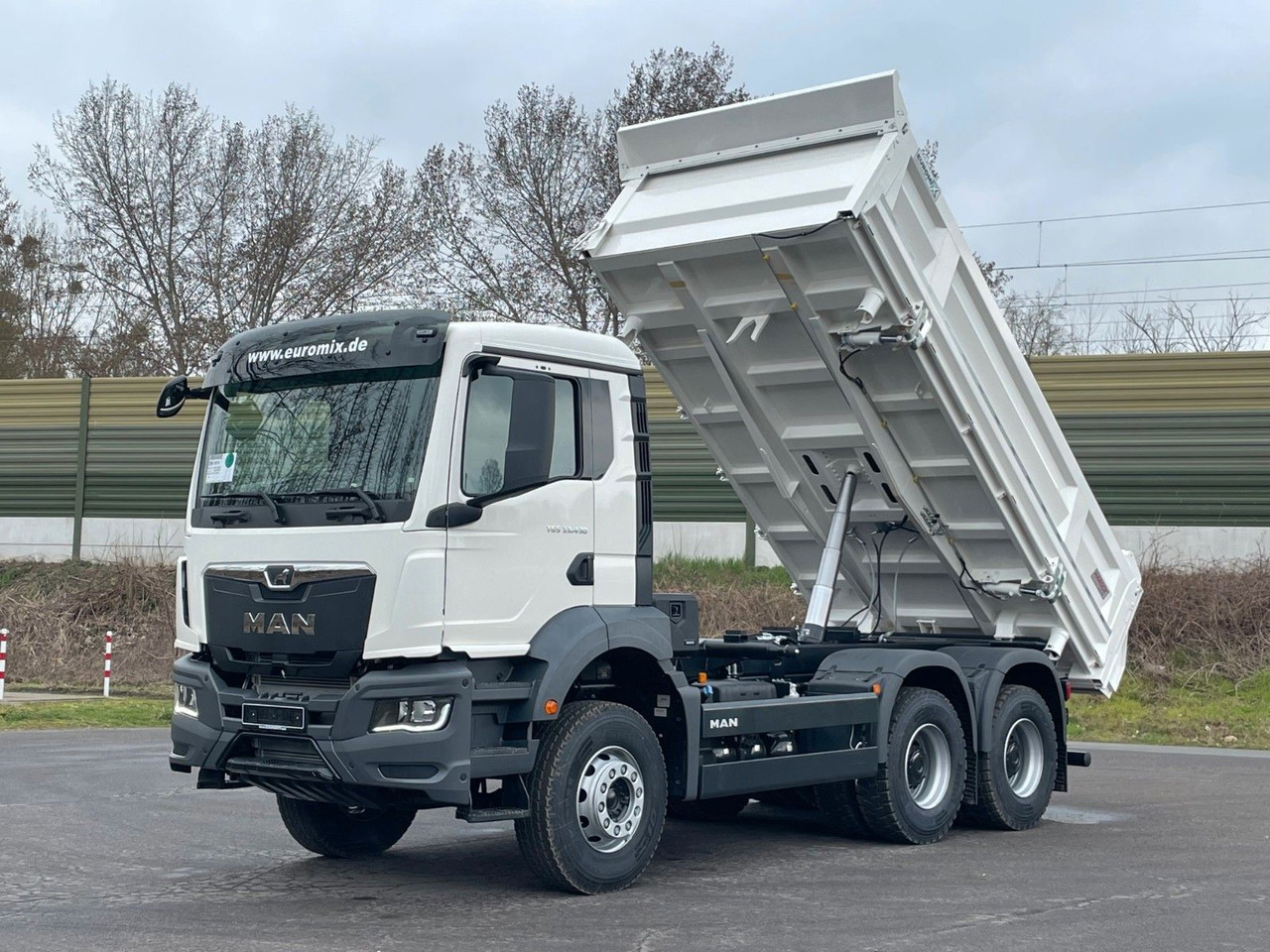 Leie  MAN TGS 33.440 6x4 /Euro6 3-Seiten-Kipper EuromixMTP MAN TGS 33.440 6x4 /Euro6 3-Seiten-Kipper EuromixMTP: bilde 9
