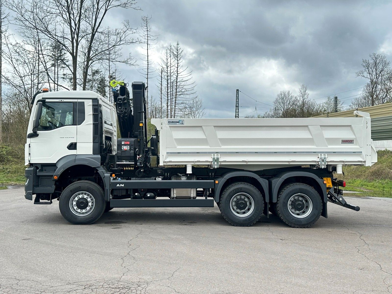 MAN TGS 33.440 6x6 /3-Seiten- Kipper / HIAB 228-4 - Tippbil, Kranbil: bilde 4 MAN TGS 33.440 6x6 /3-Seiten- Kipper / HIAB 228-4 - Tippbil, Kranbil: bilde 4