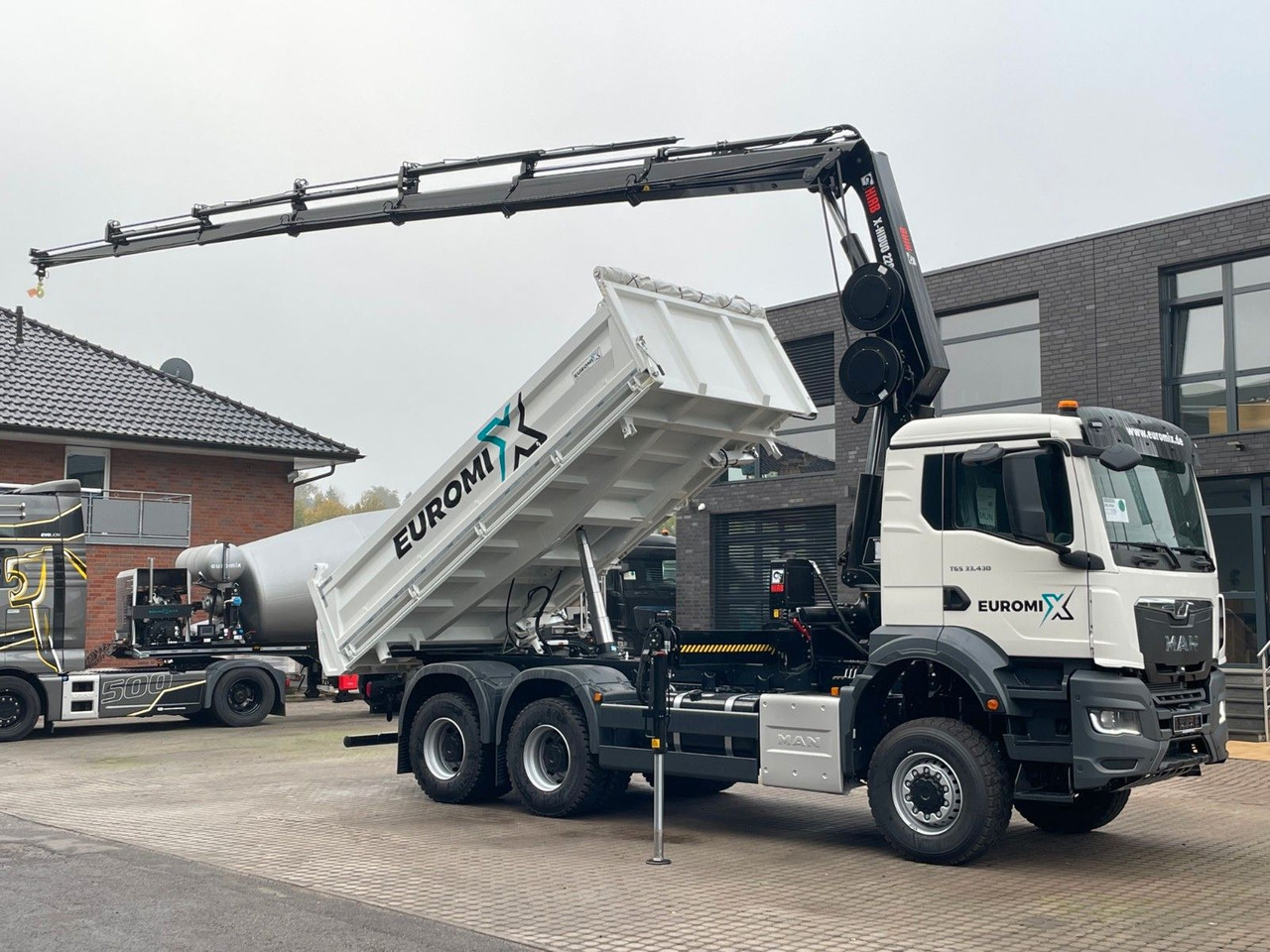 MAN TGS 33.440 6x6 /3-Seiten- Kipper / HIAB 228-6 - Tippbil, Kranbil: bilde 1 MAN TGS 33.440 6x6 /3-Seiten- Kipper / HIAB 228-6 - Tippbil, Kranbil: bilde 1