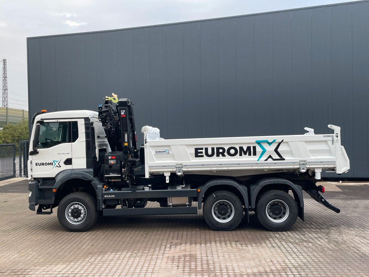 MAN TGS 33.440 6x6 /3-Seiten- Kipper / HIAB 228-6 - Tippbil, Kranbil: bilde 2 MAN TGS 33.440 6x6 /3-Seiten- Kipper / HIAB 228-6 - Tippbil, Kranbil: bilde 2