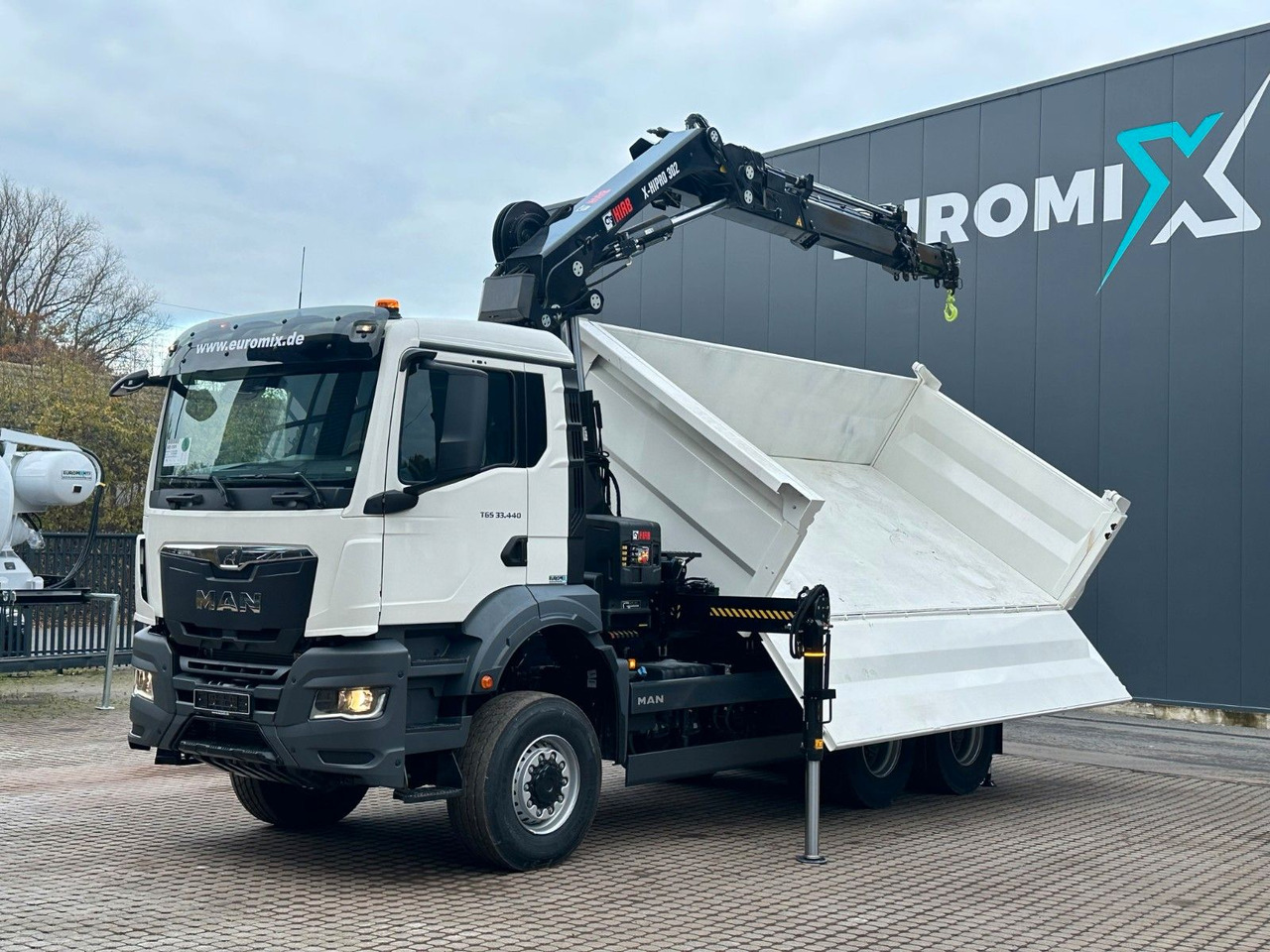 MAN TGS 33.440 6x6 /3-Seiten- Kipper / Kran HIAB 302 - Tippbil, Kranbil: bilde 5 MAN TGS 33.440 6x6 /3-Seiten- Kipper / Kran HIAB 302 - Tippbil, Kranbil: bilde 5