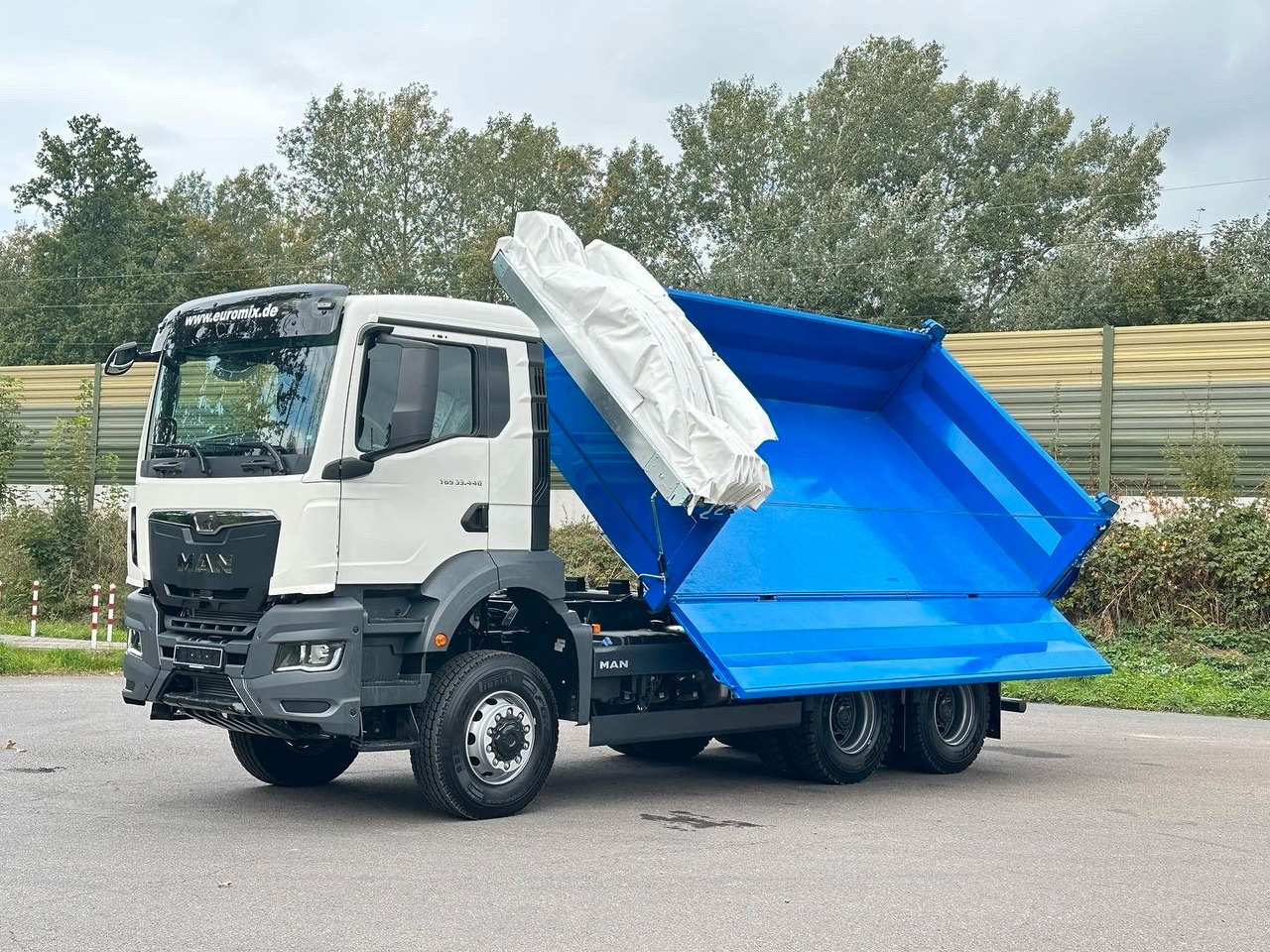 MAN TGS 33.440 6x6 /Euro6 3-Seiten-Kipper EuromixMTP - Tippbil: bilde 1 MAN TGS 33.440 6x6 /Euro6 3-Seiten-Kipper EuromixMTP - Tippbil: bilde 1