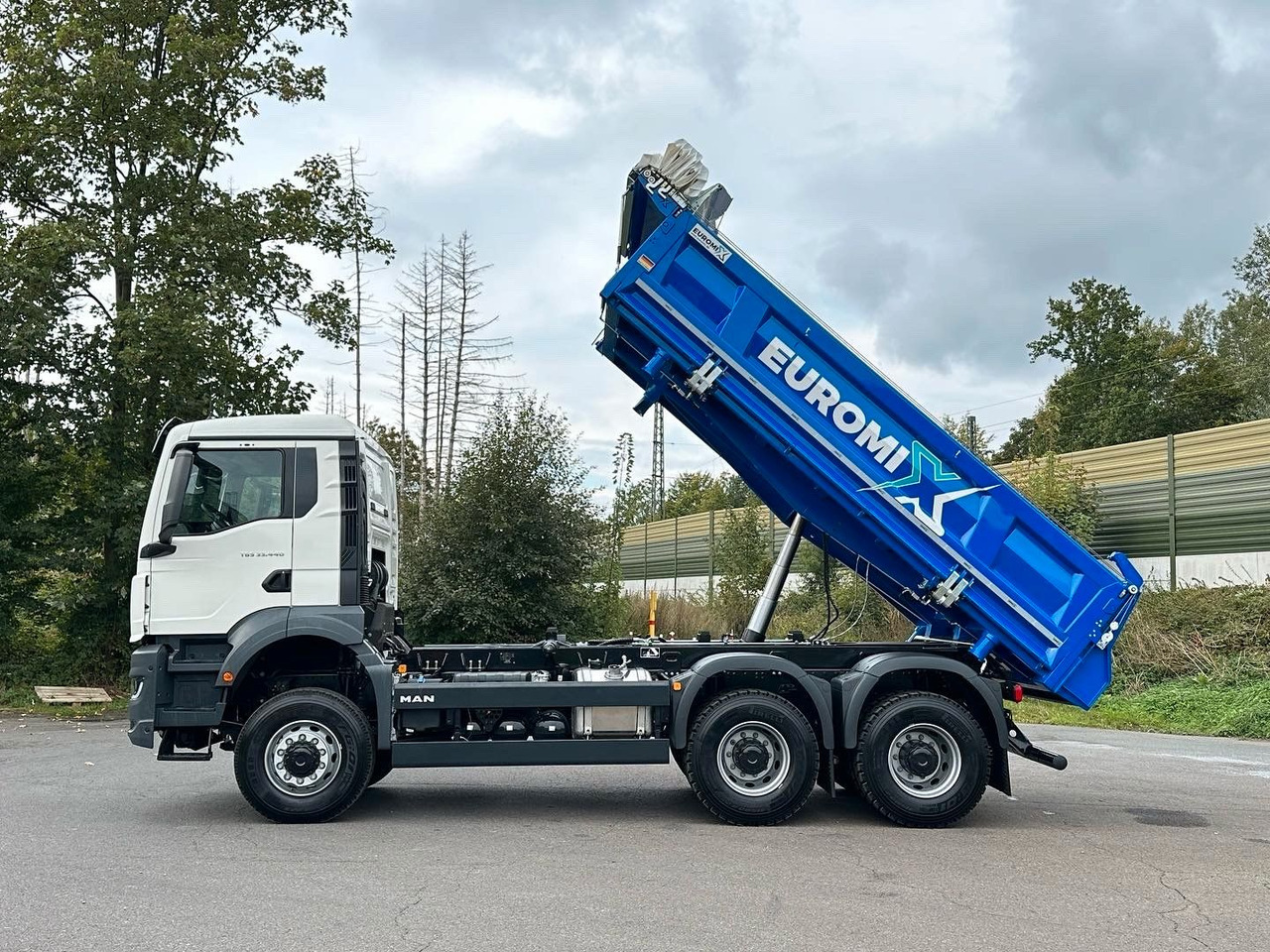MAN TGS 33.440 6x6 /Euro6 3-Seiten-Kipper EuromixMTP - Tippbil: bilde 2 MAN TGS 33.440 6x6 /Euro6 3-Seiten-Kipper EuromixMTP - Tippbil: bilde 2