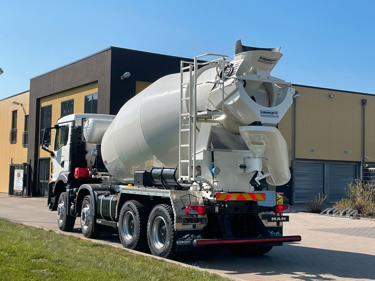 MAN TGS 35.520 8x4 /Euro6e EuromixMTP EM 10 L - Betongbil: bilde 4 MAN TGS 35.520 8x4 /Euro6e EuromixMTP EM 10 L - Betongbil: bilde 4