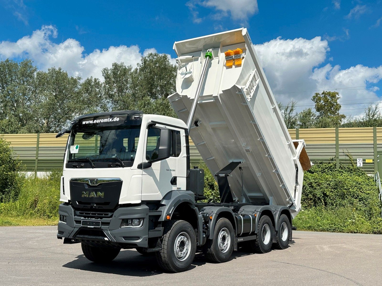 Tippbil MAN TGS 37.520 8x4 EuromixMTP Mulden Kipper: bilde 9