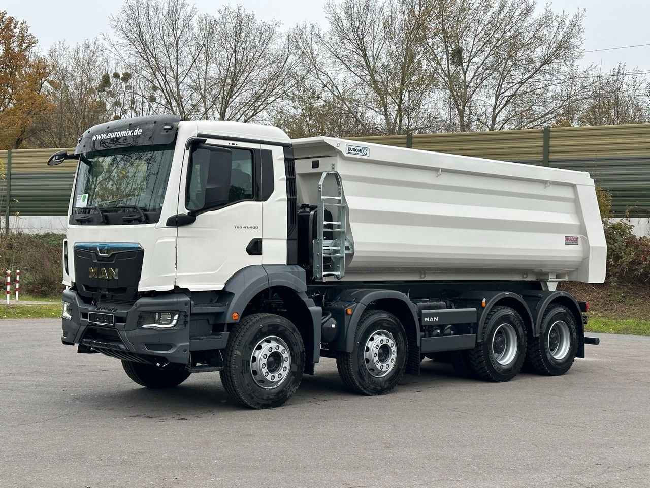 MAN TGS 41.400 8x4 / EUROMIX MTP 20m³/ EURO2 Kipper - Tippbil: bilde 1 MAN TGS 41.400 8x4 / EUROMIX MTP 20m³/ EURO2 Kipper - Tippbil: bilde 1