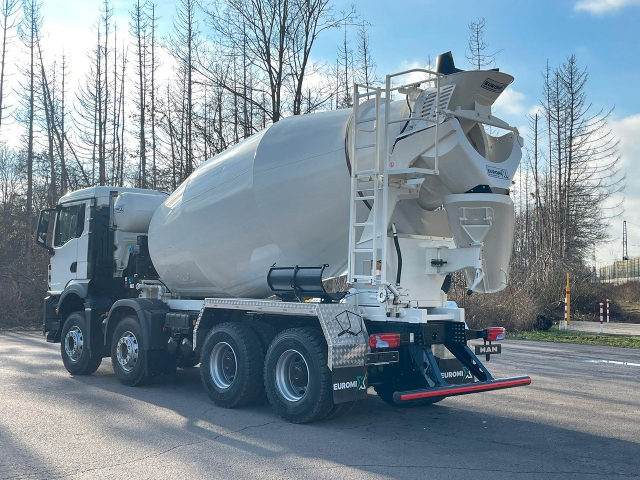 MAN TGS 41.400 8x4 / EuromixMTP EM 10m³ R / EURO 2 - Betongbil: bilde 5 MAN TGS 41.400 8x4 / EuromixMTP EM 10m³ R / EURO 2 - Betongbil: bilde 5