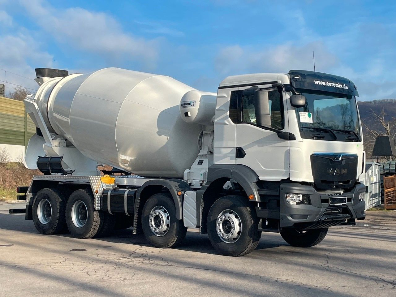 MAN TGS 41.400 8x4 / EuromixMTP EM 12m³ R / EURO 2 - Betongbil: bilde 1 MAN TGS 41.400 8x4 / EuromixMTP EM 12m³ R / EURO 2 - Betongbil: bilde 1