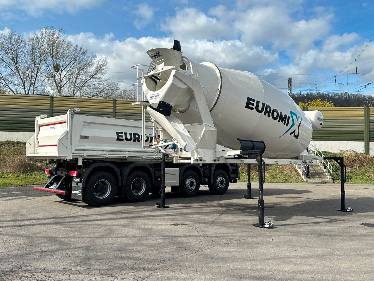 MAN TGS 41.440 8x4 WECHSELSYSTEM KIPPER+MISCHER - Betongbil: bilde 5 MAN TGS 41.440 8x4 WECHSELSYSTEM KIPPER+MISCHER - Betongbil: bilde 5