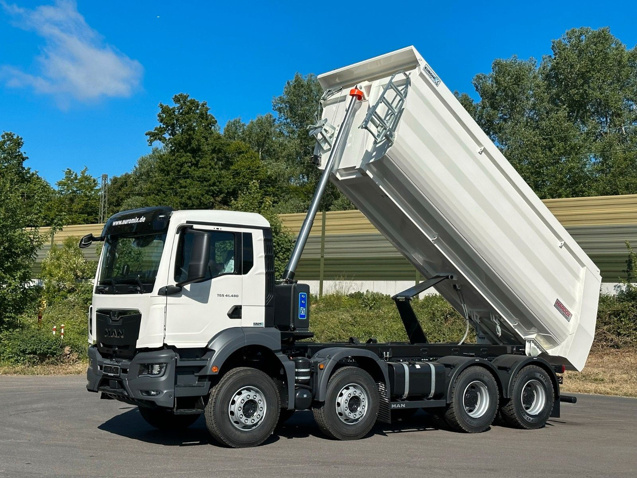 MAN TGS 41.480 BB 8X4 Euromix Mulden Kipper HARDOX - Tippbil: bilde 1 MAN TGS 41.480 BB 8X4 Euromix Mulden Kipper HARDOX - Tippbil: bilde 1