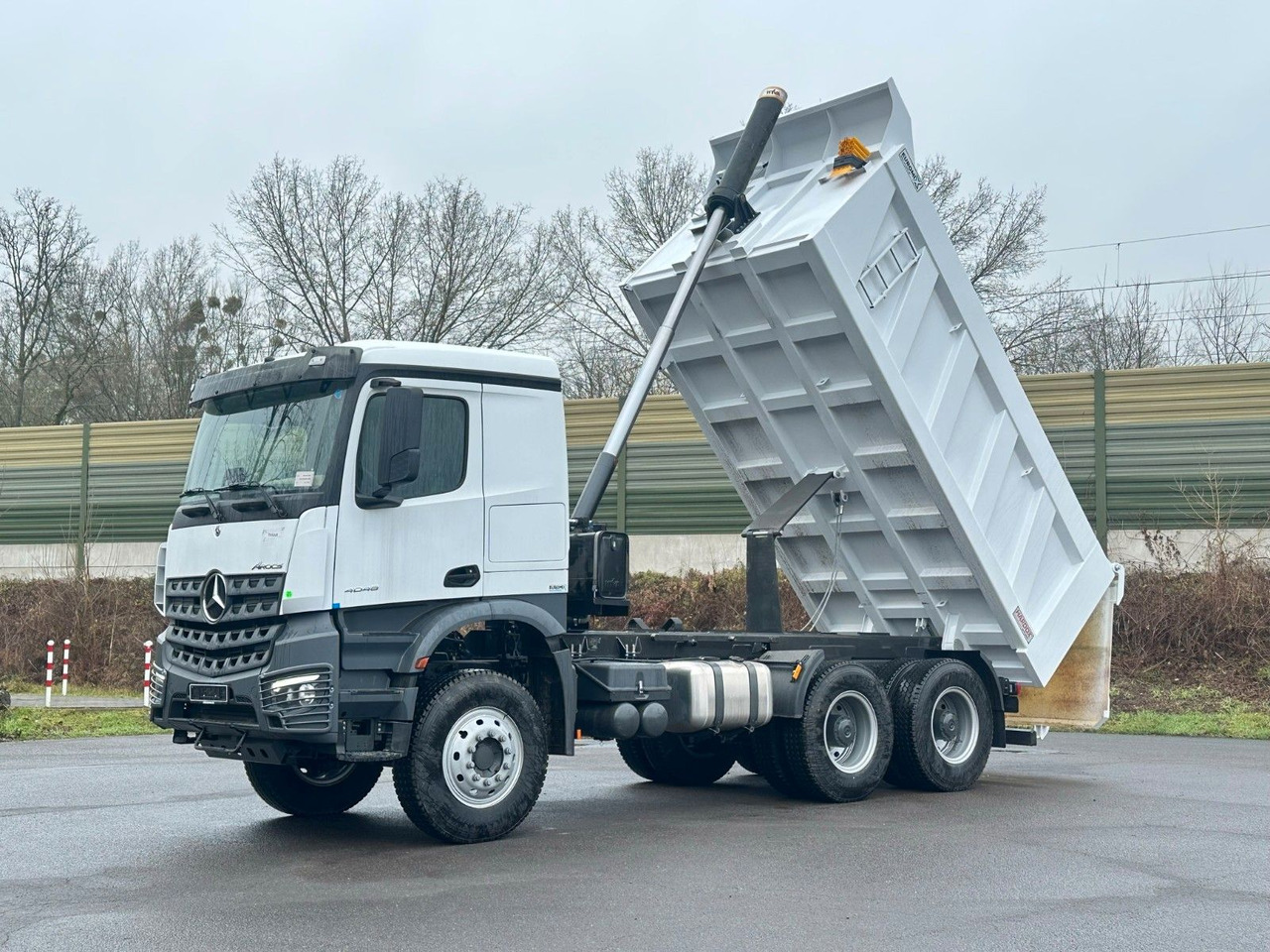 Mercedes-Benz 4048 6X4 Arcos 5 EuromixMTP Dumper Kipper - Tippbil: bilde 1 Mercedes-Benz 4048 6X4 Arcos 5 EuromixMTP Dumper Kipper - Tippbil: bilde 1