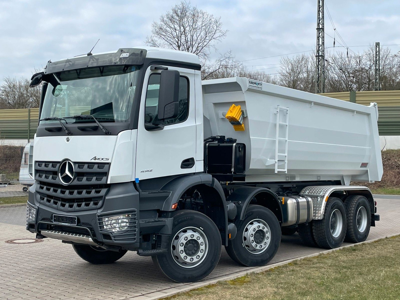 Mercedes-Benz 4142 8X4 Mulden- Kipper - EuromixMTP - Tippbil: bilde 2 Mercedes-Benz 4142 8X4 Mulden- Kipper - EuromixMTP - Tippbil: bilde 2