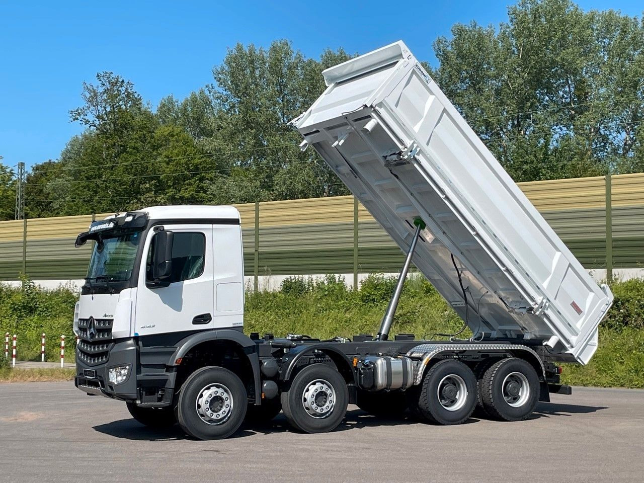Leie  Mercedes-Benz 4145  8X4   Euromix EMT  3-Seiten-Kipper Mercedes-Benz 4145  8X4   Euromix EMT  3-Seiten-Kipper: bilde 8