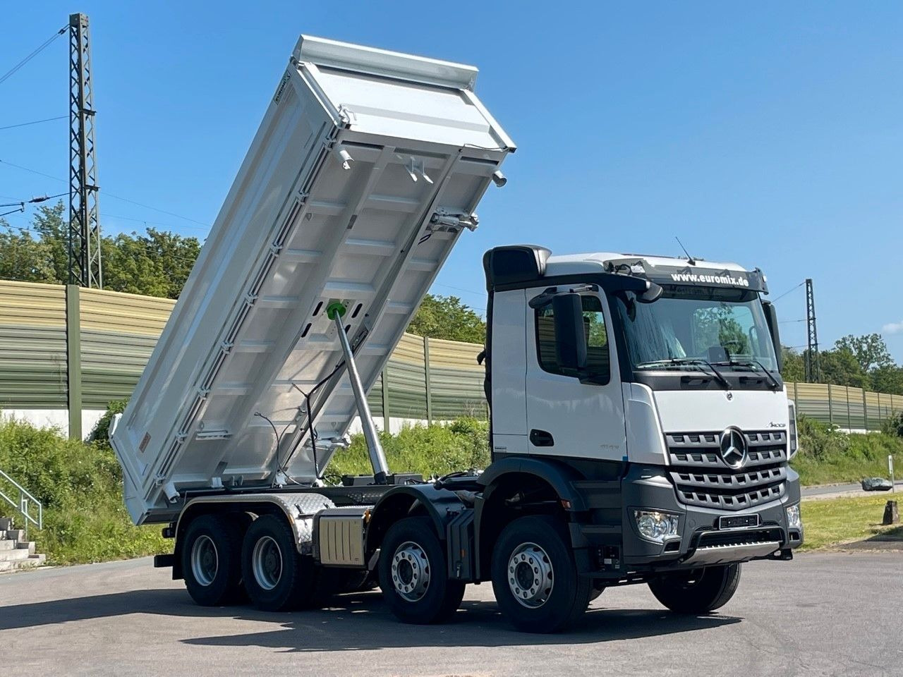 Leie  Mercedes-Benz 4145  8X4   Euromix EMT  3-Seiten-Kipper Mercedes-Benz 4145  8X4   Euromix EMT  3-Seiten-Kipper: bilde 9
