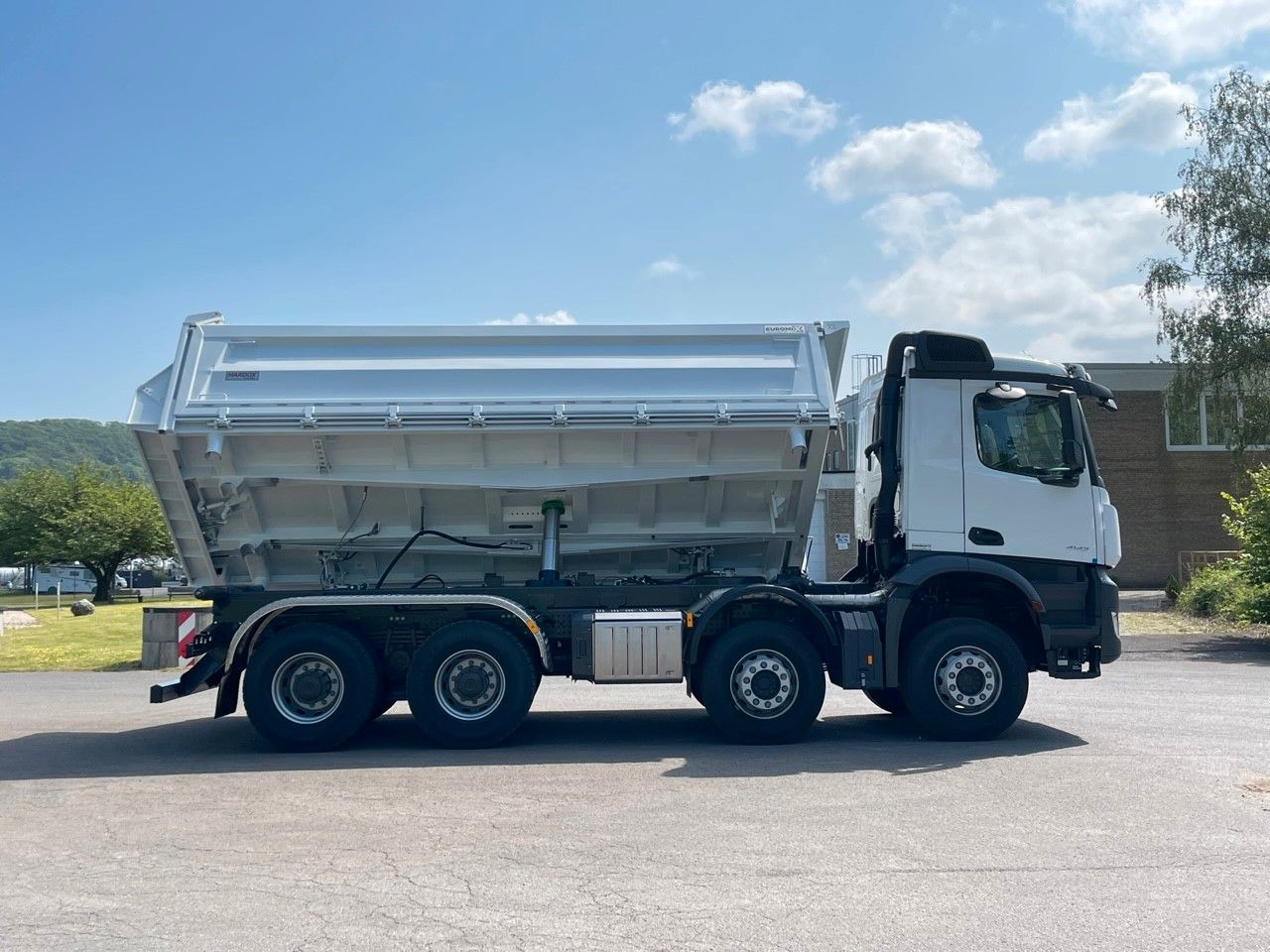 Leie  Mercedes-Benz 4145  8X4   Euromix EMT  3-Seiten-Kipper Mercedes-Benz 4145  8X4   Euromix EMT  3-Seiten-Kipper: bilde 15