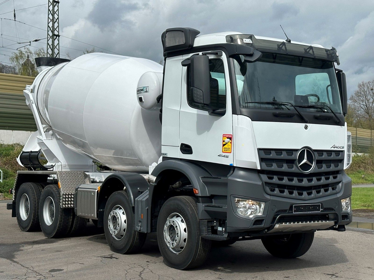 Mercedes-Benz 4145 8X4 EuromixMTP EM 10 Fahrmischer - Betongbil: bilde 1 Mercedes-Benz 4145 8X4 EuromixMTP EM 10 Fahrmischer - Betongbil: bilde 1