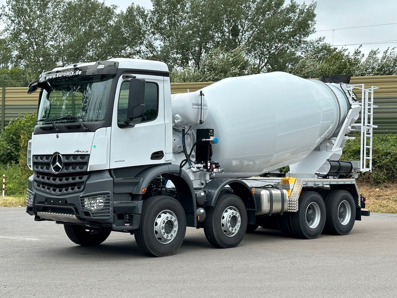 Mercedes-Benz AROCS 5 4142 B 8X4 Euro 3 EuromixMTP EM 10 - Betongbil: bilde 3 Mercedes-Benz AROCS 5 4142 B 8X4 Euro 3 EuromixMTP EM 10 - Betongbil: bilde 3