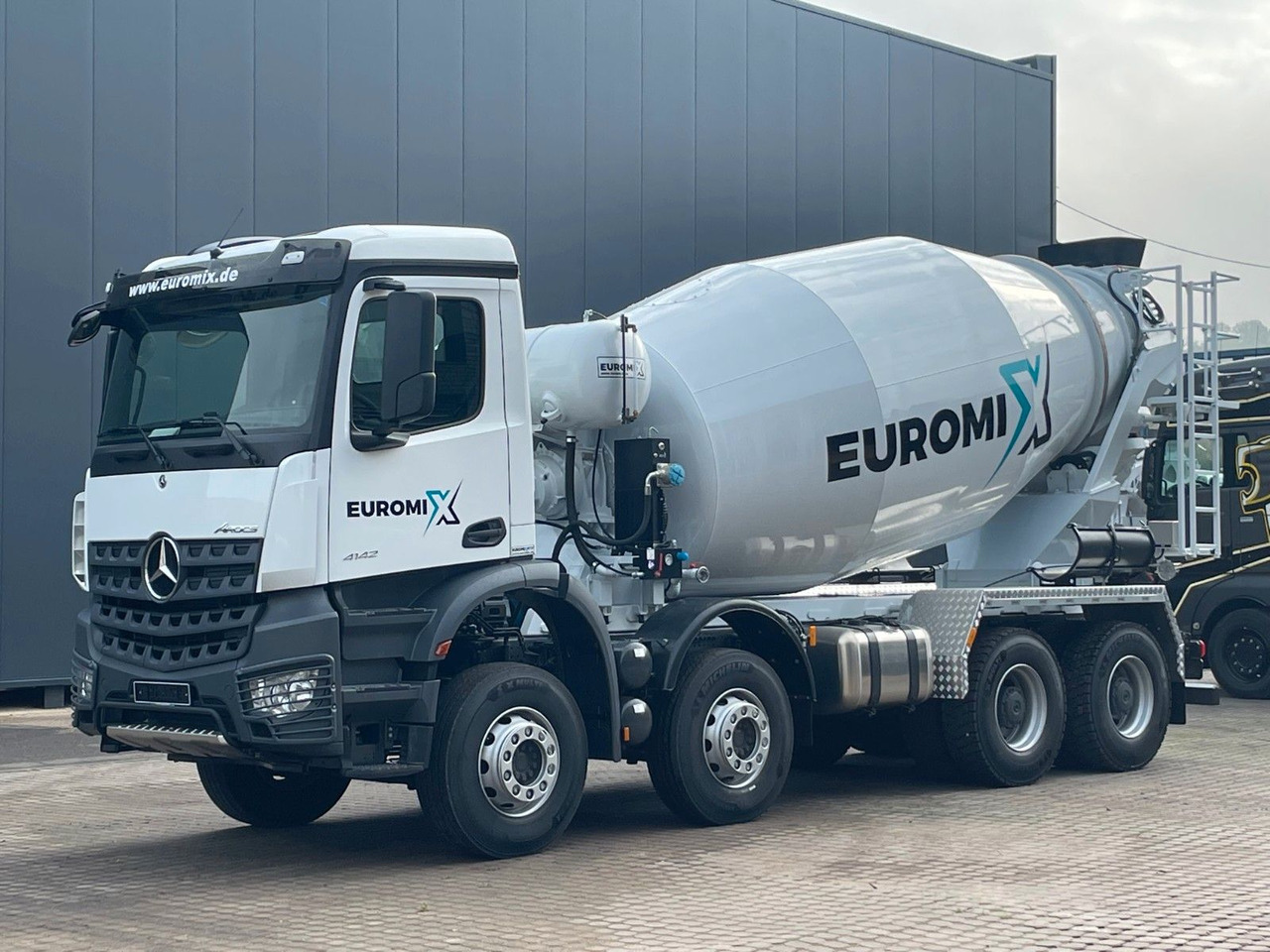 Mercedes-Benz AROCS 5 4142 B 8X4 Euro 3 EuromixMTP EM 10 - Betongbil: bilde 1 Mercedes-Benz AROCS 5 4142 B 8X4 Euro 3 EuromixMTP EM 10 - Betongbil: bilde 1