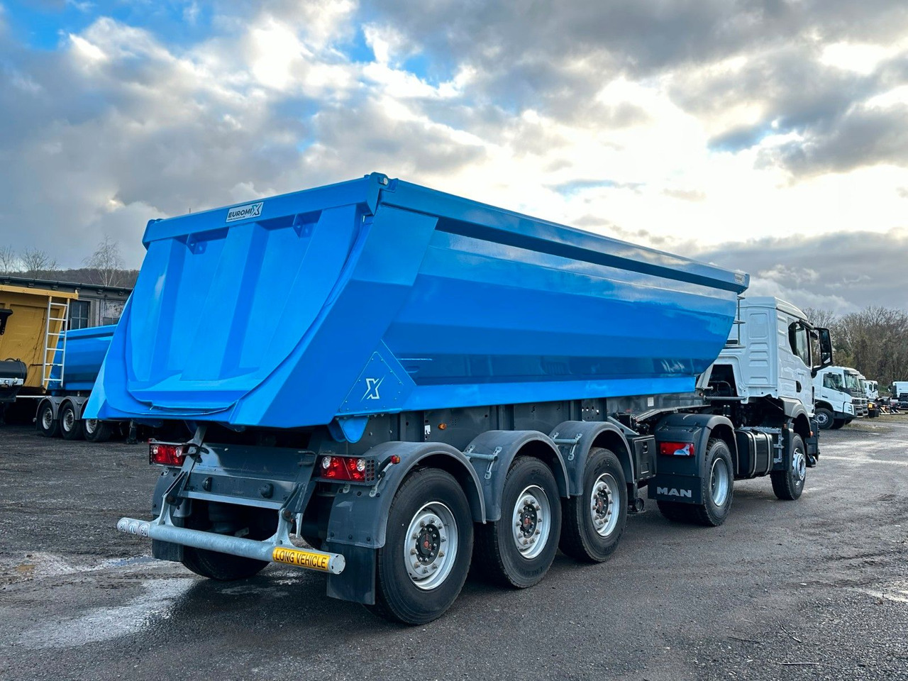 MAN TGS 22.440 4x2 Euro 2 EuromixMTP Kipper 27m³ MAN TGS 22.440 4x2 Euro 2 EuromixMTP Kipper 27m³ - Trekkvogn: bilde 5 MAN TGS 22.440 4x2 Euro 2 EuromixMTP Kipper 27m³ MAN TGS 22.440 4x2 Euro 2 EuromixMTP Kipper 27m³ - Trekkvogn: bilde 5