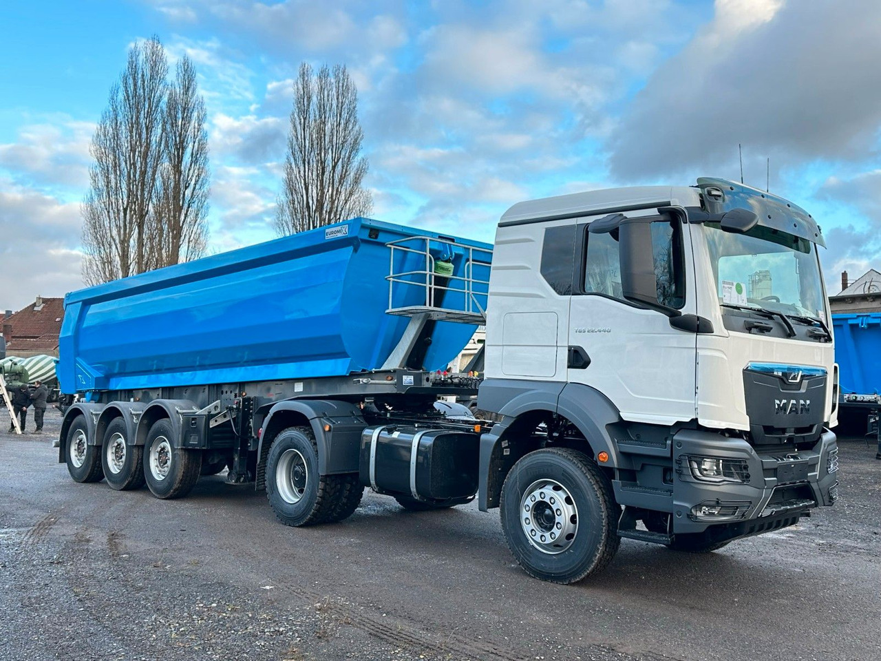 MAN TGS 22.440 4x2 Euro 2 EuromixMTP Kipper 27m³ MAN TGS 22.440 4x2 Euro 2 EuromixMTP Kipper 27m³ - Trekkvogn: bilde 1 MAN TGS 22.440 4x2 Euro 2 EuromixMTP Kipper 27m³ MAN TGS 22.440 4x2 Euro 2 EuromixMTP Kipper 27m³ - Trekkvogn: bilde 1
