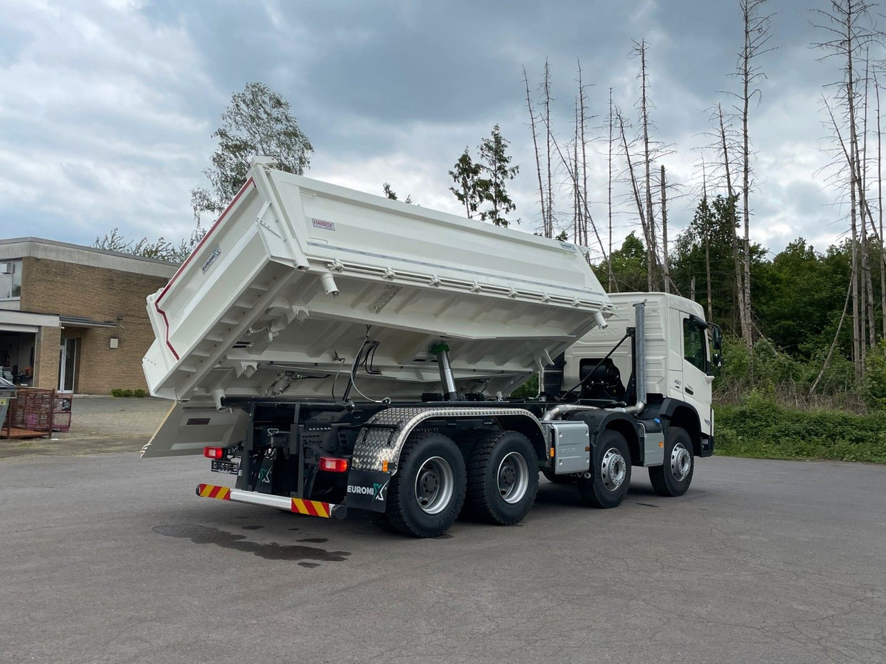 Tippbil Volvo FMX 500 8X4 Retarder EuromixMTP Kipper: bilde 17