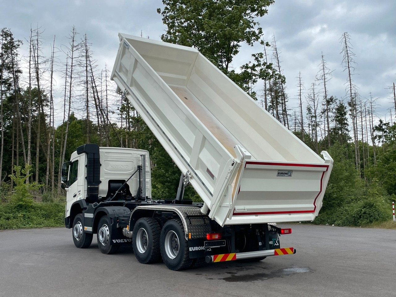 Tippbil Volvo FMX 500 8X4 Retarder EuromixMTP Kipper: bilde 10