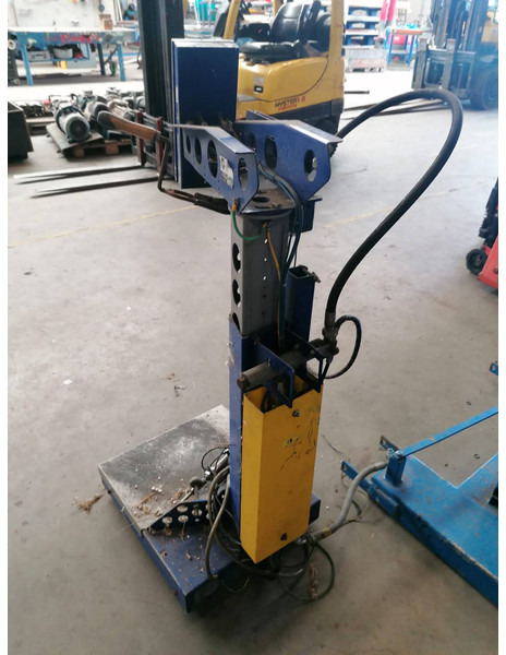 Filling unit Electronic scale gasbottle filling unit with push buttons LPG, GPL - Bygg og anlegg: bilde 2 Filling unit Electronic scale gasbottle filling unit with push buttons LPG, GPL - Bygg og anlegg: bilde 2