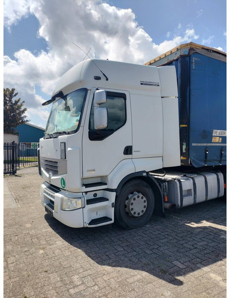 Renault Premium 460.19T 24G ID 7.28 - Trekkvogn: bilde 2 Renault Premium 460.19T 24G ID 7.28 - Trekkvogn: bilde 2