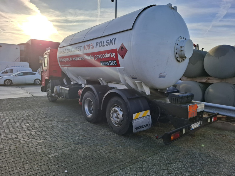 Volvo FL7 260 6x2 21550 Liter Gas tank truck ID 2.171 - Tankbil: bilde 3 Volvo FL7 260 6x2 21550 Liter Gas tank truck ID 2.171 - Tankbil: bilde 3