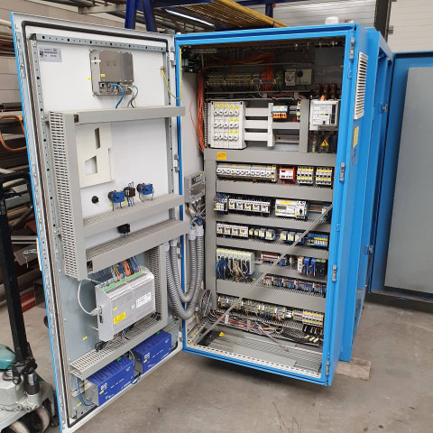 ZIEGLER Generator, WKK, M.A.N. motor (E0834) 50 KW electric/ 80KW thermic 1500 RPM 4 cylinders Sound muted - Luftkompressor: bilde 2 ZIEGLER Generator, WKK, M.A.N. motor (E0834) 50 KW electric/ 80KW thermic 1500 RPM 4 cylinders Sound muted - Luftkompressor: bilde 2