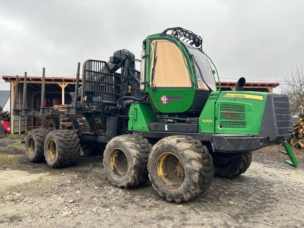 John Deere 1010 E  - Lassbærer: bilde 2 John Deere 1010 E  - Lassbærer: bilde 2