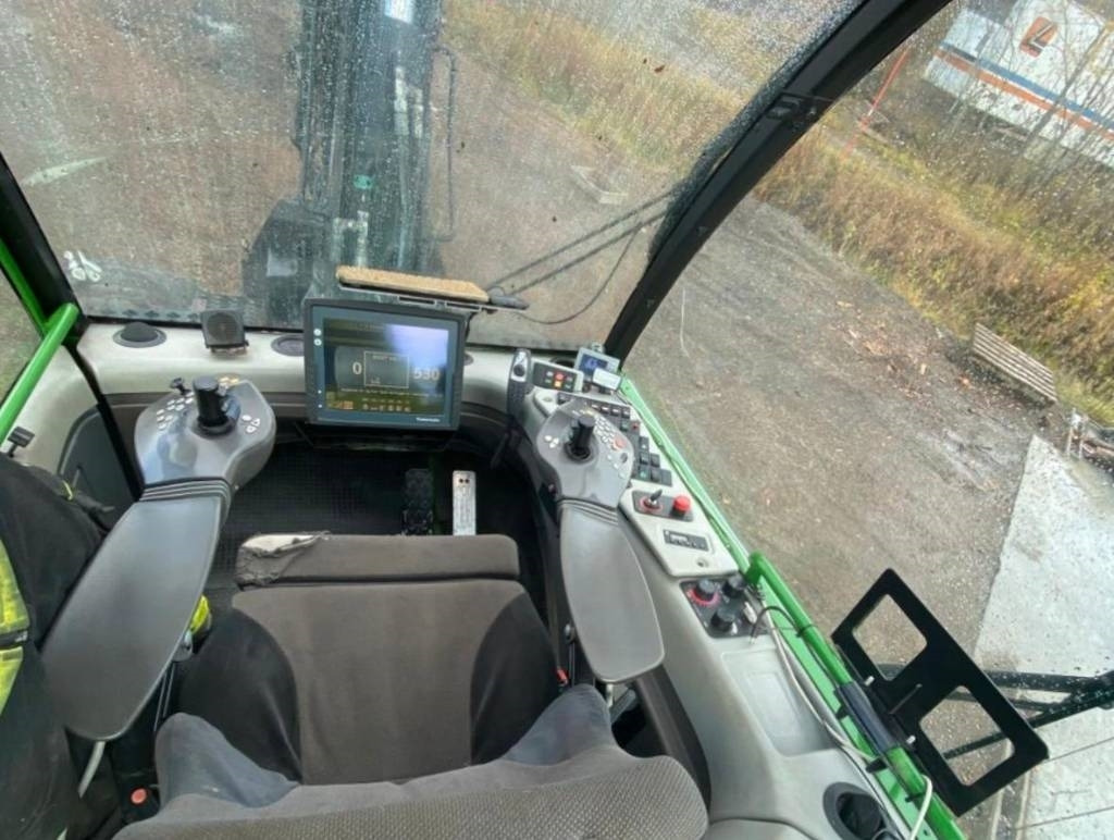 John Deere 1070 D  - Hogstmaskin: bilde 4 John Deere 1070 D  - Hogstmaskin: bilde 4