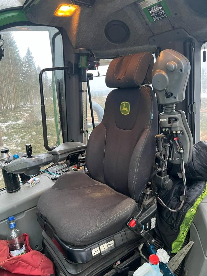 Hogstmaskin John Deere 1170G: bilde 23 Hogstmaskin John Deere 1170G: bilde 23