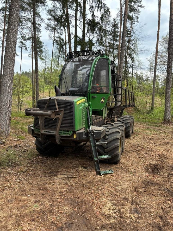 John Deere 810 E - Lassbærer: bilde 2 John Deere 810 E - Lassbærer: bilde 2
