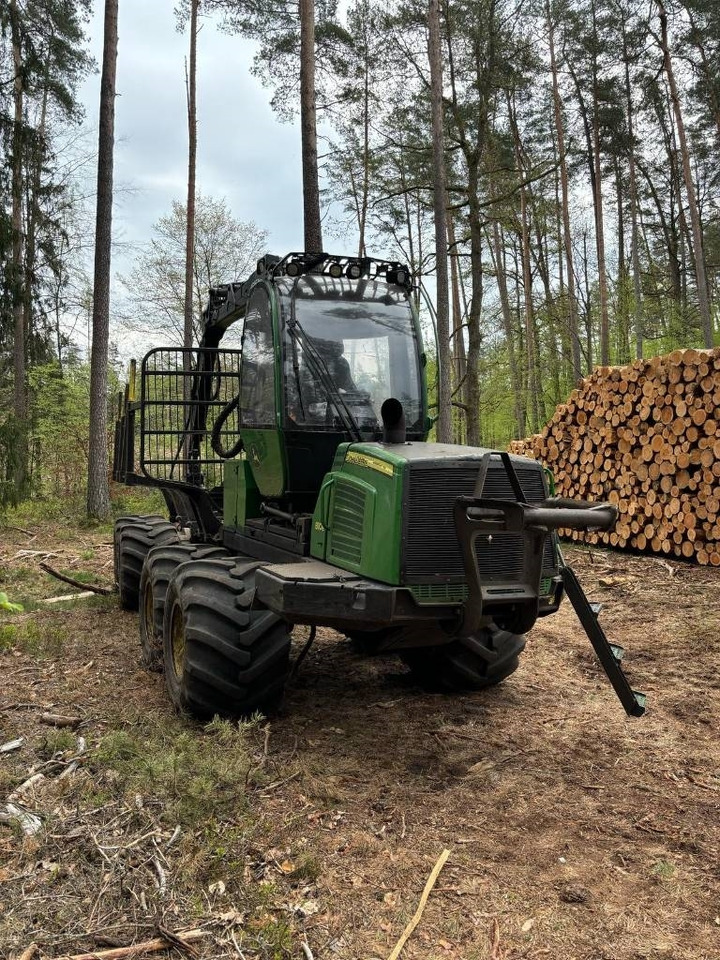 John Deere 810 E - Lassbærer: bilde 4 John Deere 810 E - Lassbærer: bilde 4