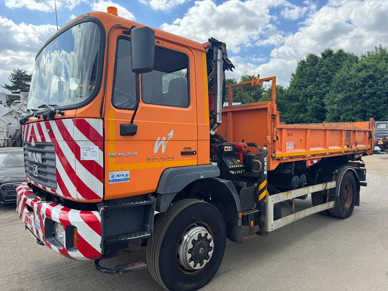 MAN ME 18.250 4X4 **4X4-TIPPER+PALFINGER PK7501-BELGIAN TRUCK** - Tippbil, Kranbil: bilde 3 MAN ME 18.250 4X4 **4X4-TIPPER+PALFINGER PK7501-BELGIAN TRUCK** - Tippbil, Kranbil: bilde 3
