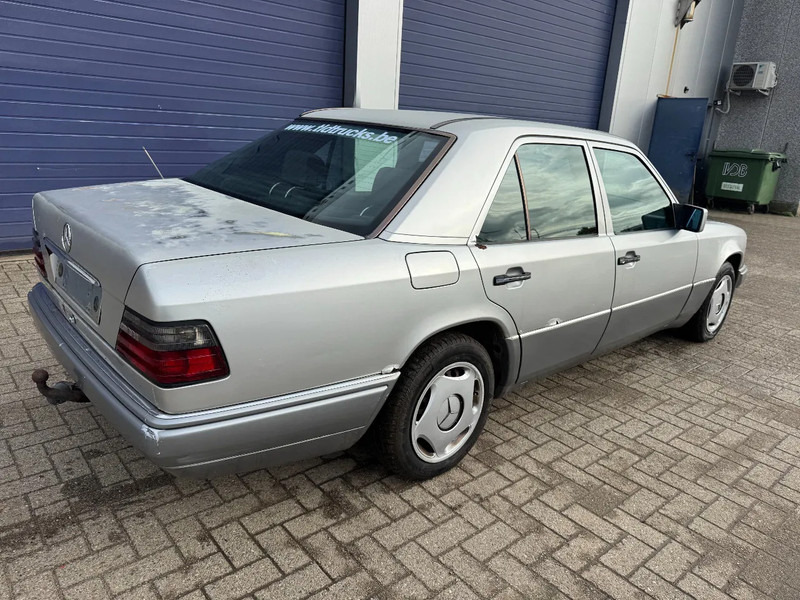 Mercedes-Benz 200-serie **W124-BELGIAN CAR** - Sedan: bilde 4 Mercedes-Benz 200-serie **W124-BELGIAN CAR** - Sedan: bilde 4