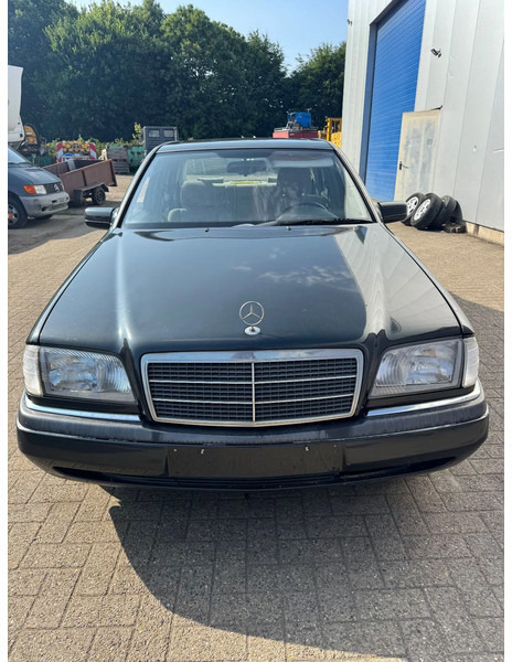 Mercedes-Benz C-Klasse **C220DIESEL-BELGIANCAR** - Sedan: bilde 2 Mercedes-Benz C-Klasse **C220DIESEL-BELGIANCAR** - Sedan: bilde 2