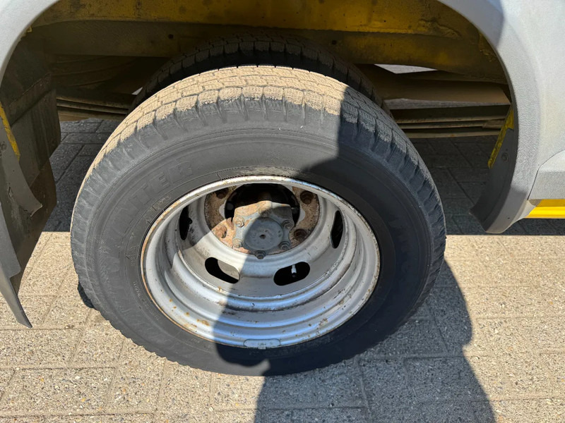 Mercedes-Benz Sprinter **414 PETROL-ESSENCE-115000Km** - Kassebil: bilde 4 Mercedes-Benz Sprinter **414 PETROL-ESSENCE-115000Km** - Kassebil: bilde 4